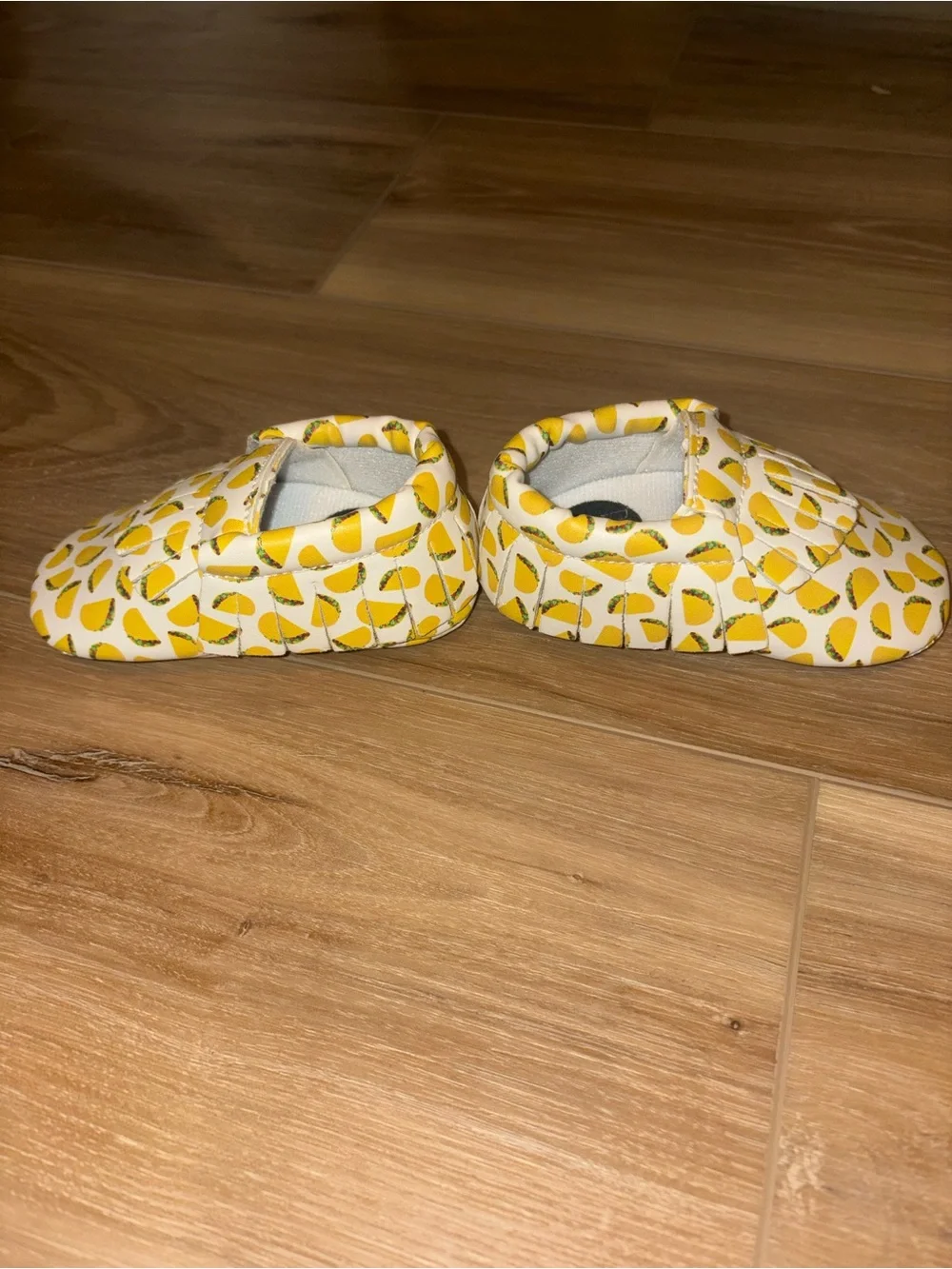 Beau & Lulu Taco Print Soft Sole Baby Moccasins | Size 4 (12–18M)